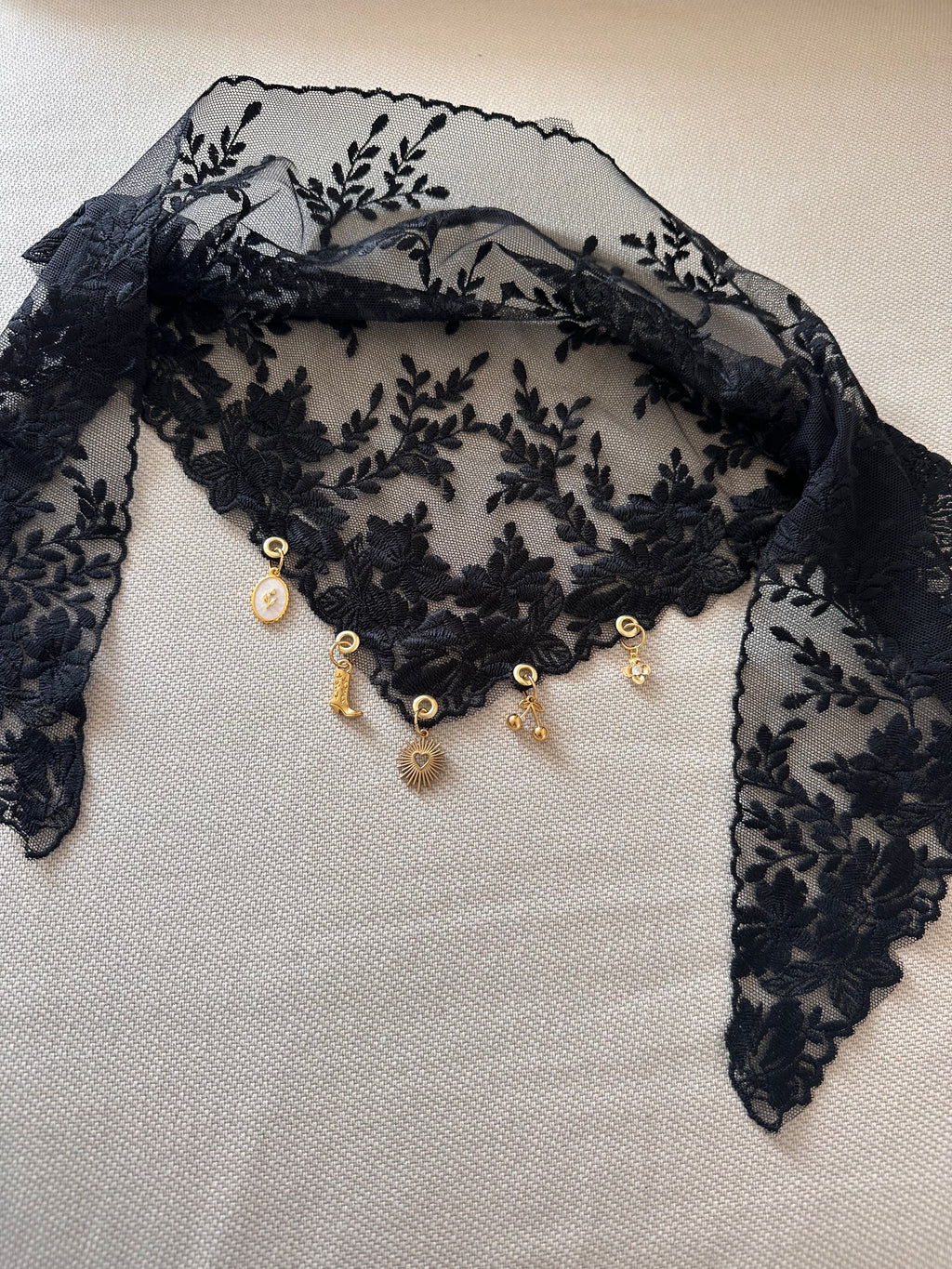 Foulards Lace