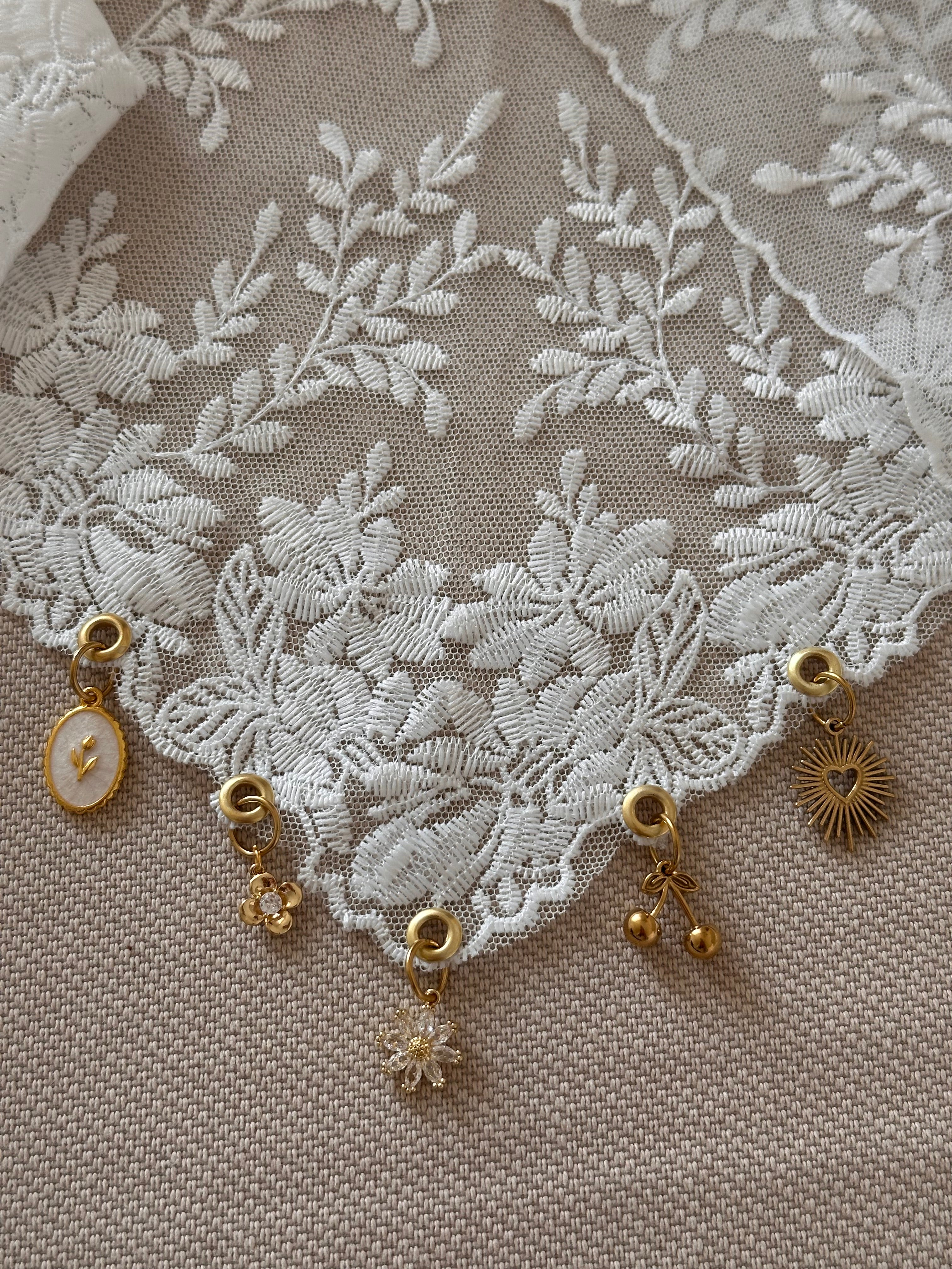 Foulards Lace