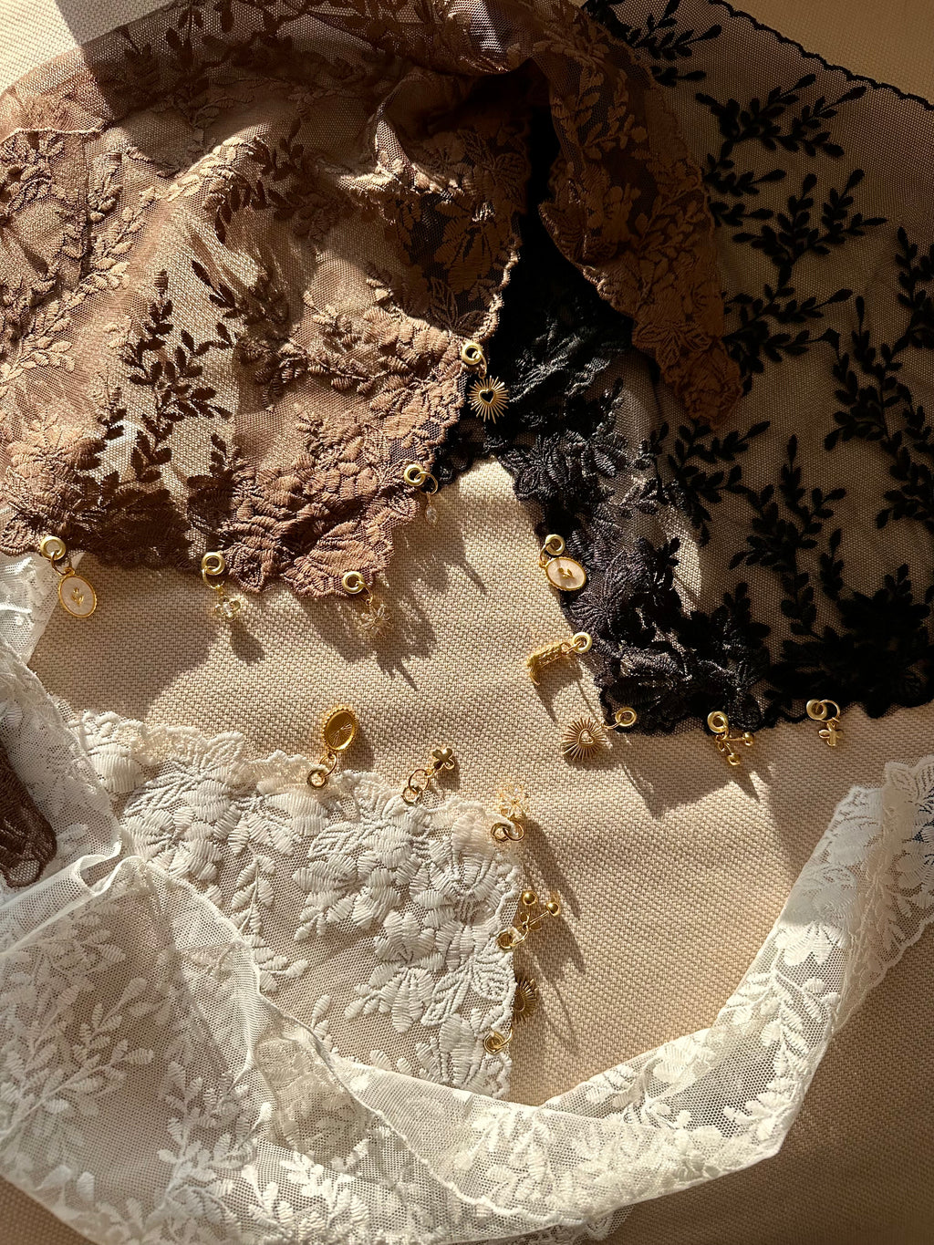 Foulards Lace