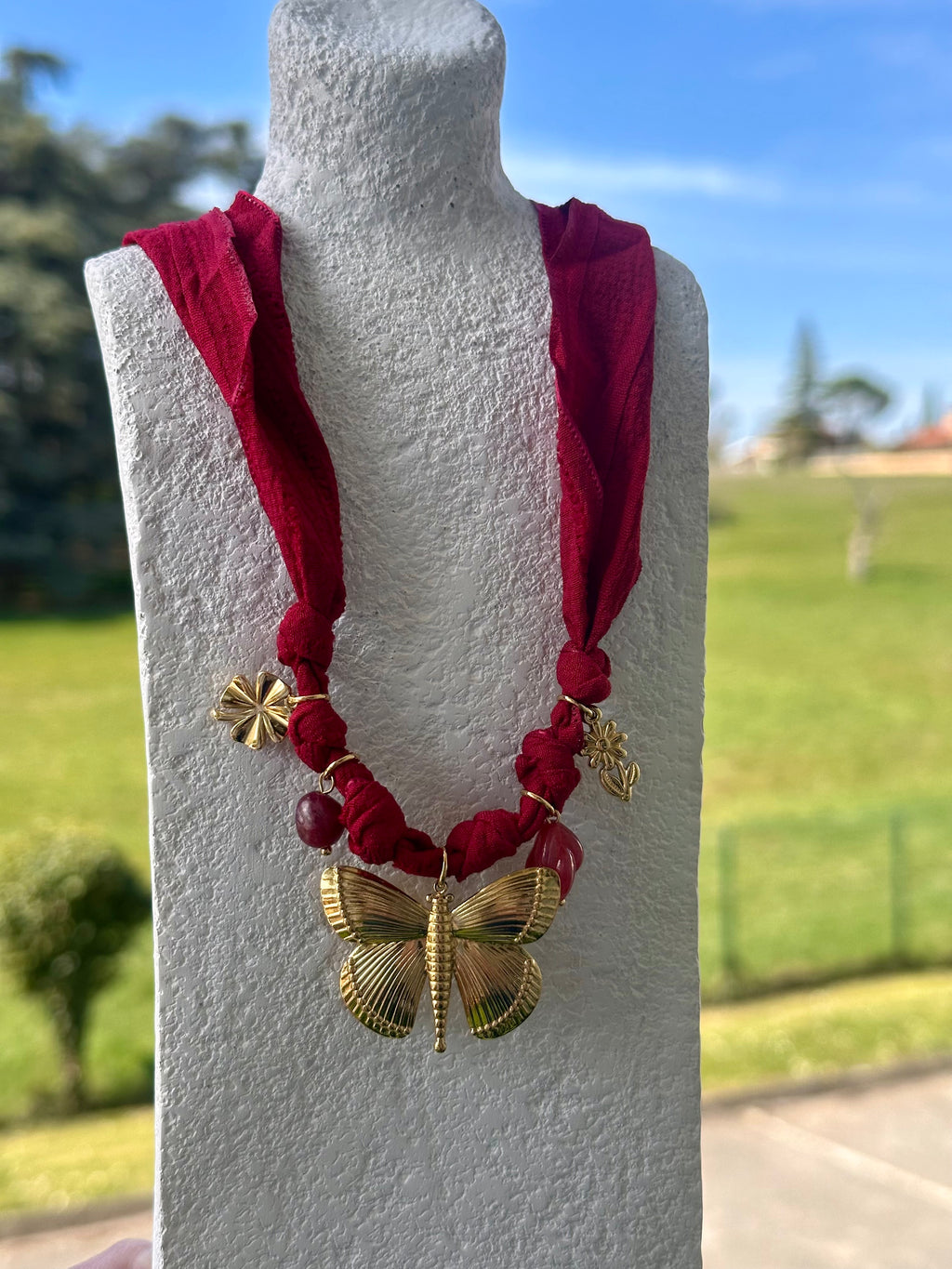 Collier Papillon Éclat Rouge & Doré
